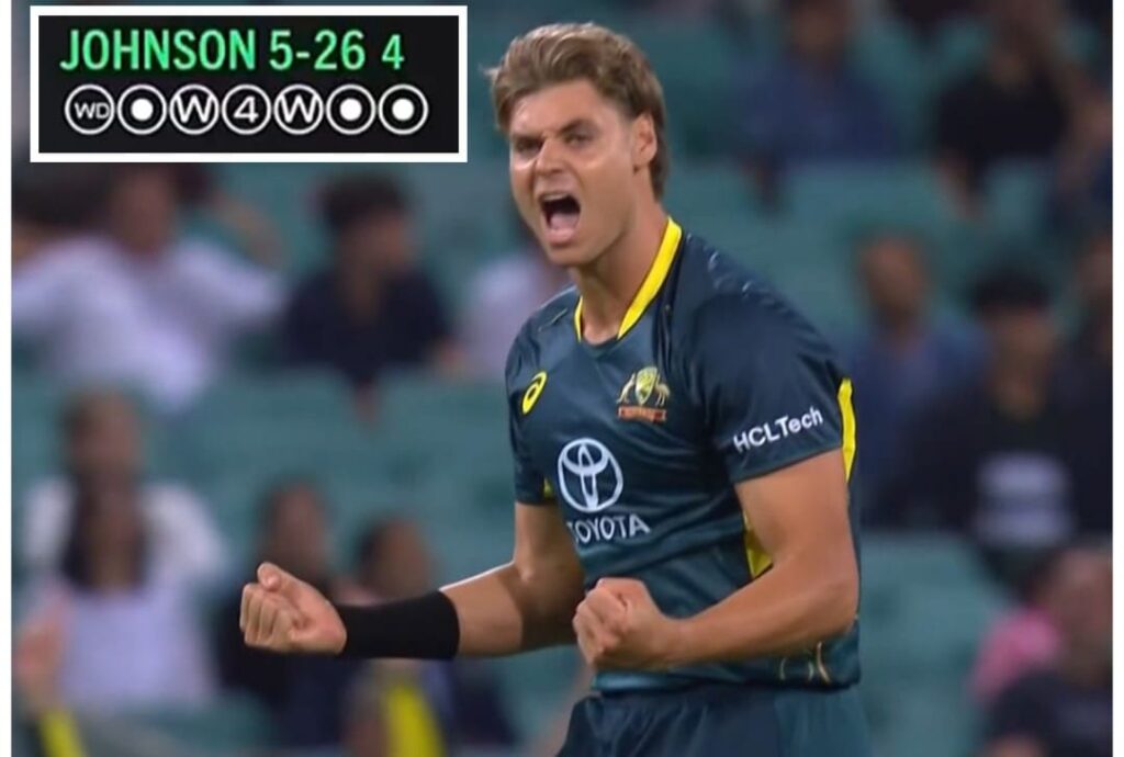 aus vs pak ( spencer johnson )
