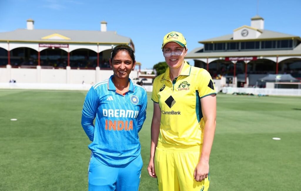 Smriti Mandhana Smashed 100